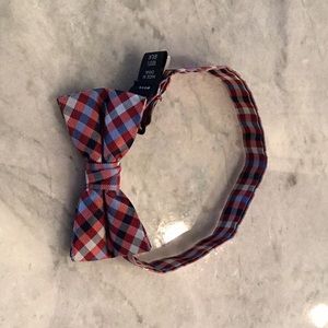 Little boys bow tie (adjustable)